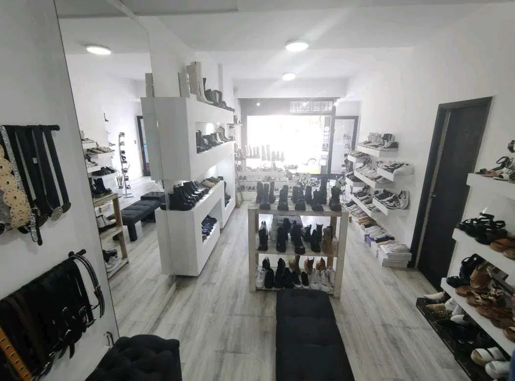 VENTA MUY BUEN LOCAL SOBRE TEJEDOR 3