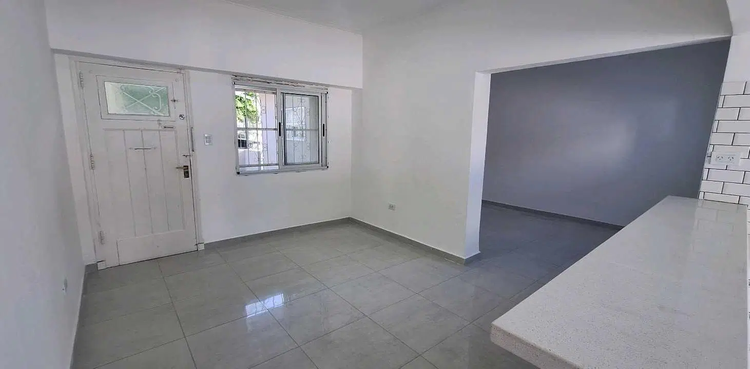 Casa 3 ambientes quincho reciclada!! Barrio Parque Luro 5