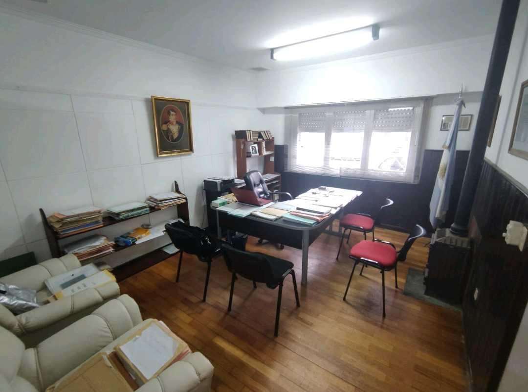 Foto de Exelente Inversión VENTA !! PH 4 AMBIENTES . RAWSON 3300, imagen 2