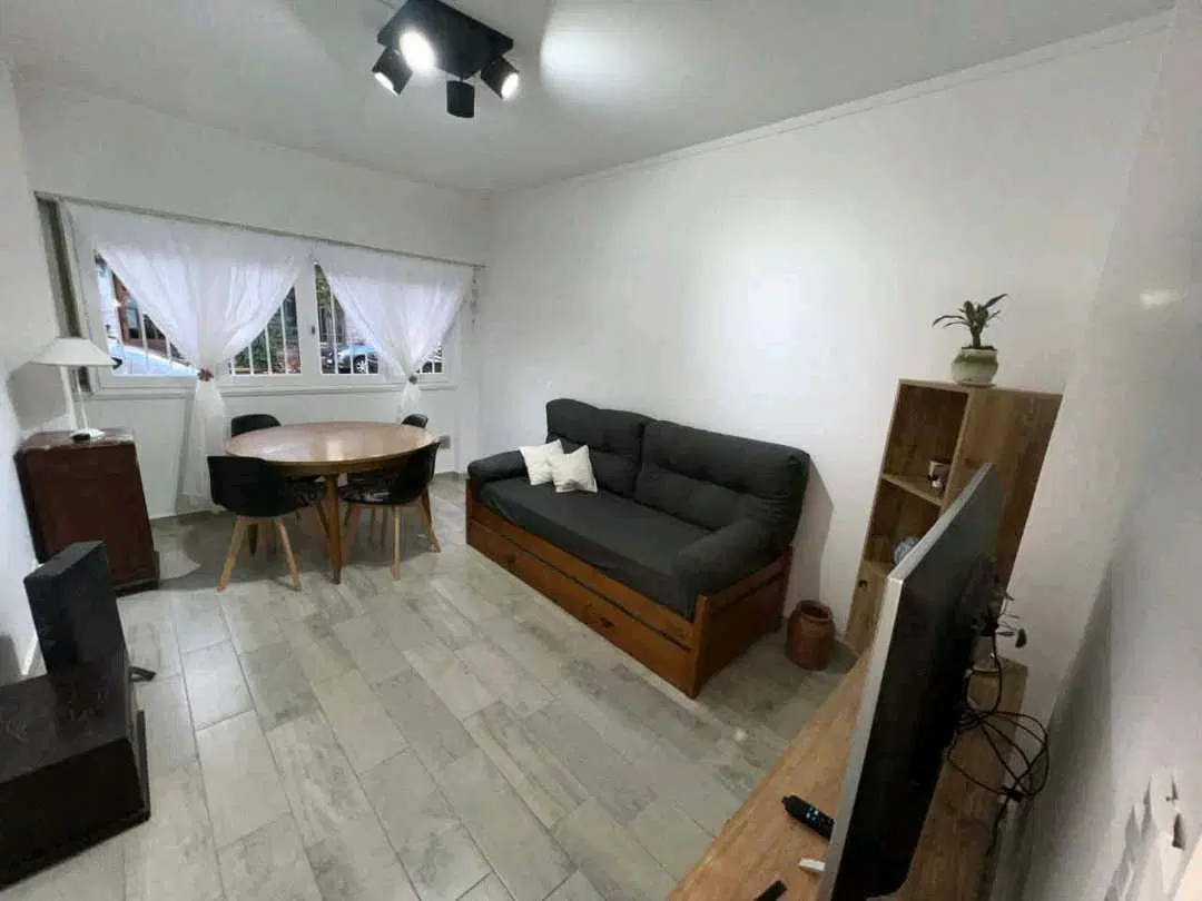 Departamento 2 ambientes con Patio, planta baja a la calle!Zona Aldrey 4