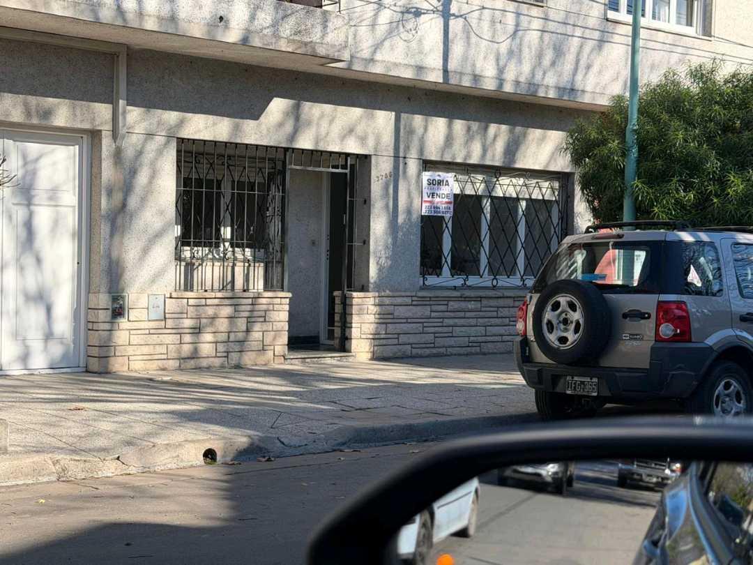 Foto de PH AL FRENTE 3 AMBIENTES A LA CALLE. BARRIO LA PERLA!!!!!, imagen 2