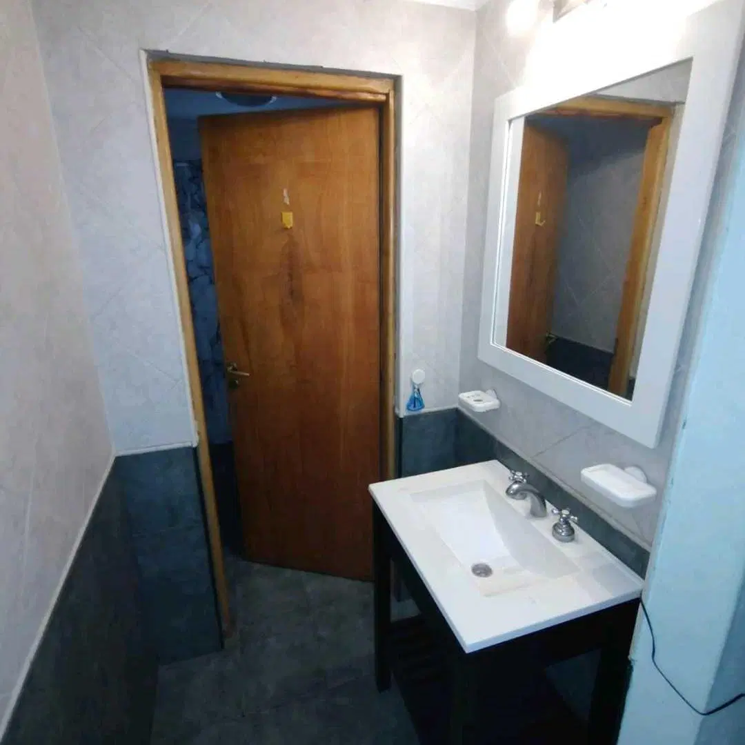ALQUILER 24 MESES PH 2 AMBIENTES 1er PISO CON COCHERA Y PATIO. 4