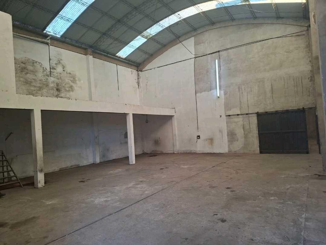 Foto de ALQUILER DE GALPÓN LOTE DE 304 METROS!! EL CANO 7700, imagen 2