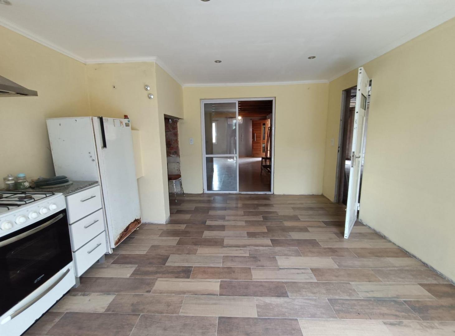 Foto de VENTA CASA 3 AMBIENTES CON PARQUE Y COCHERA B° ALFAR - APTO CREDITO, imagen 5