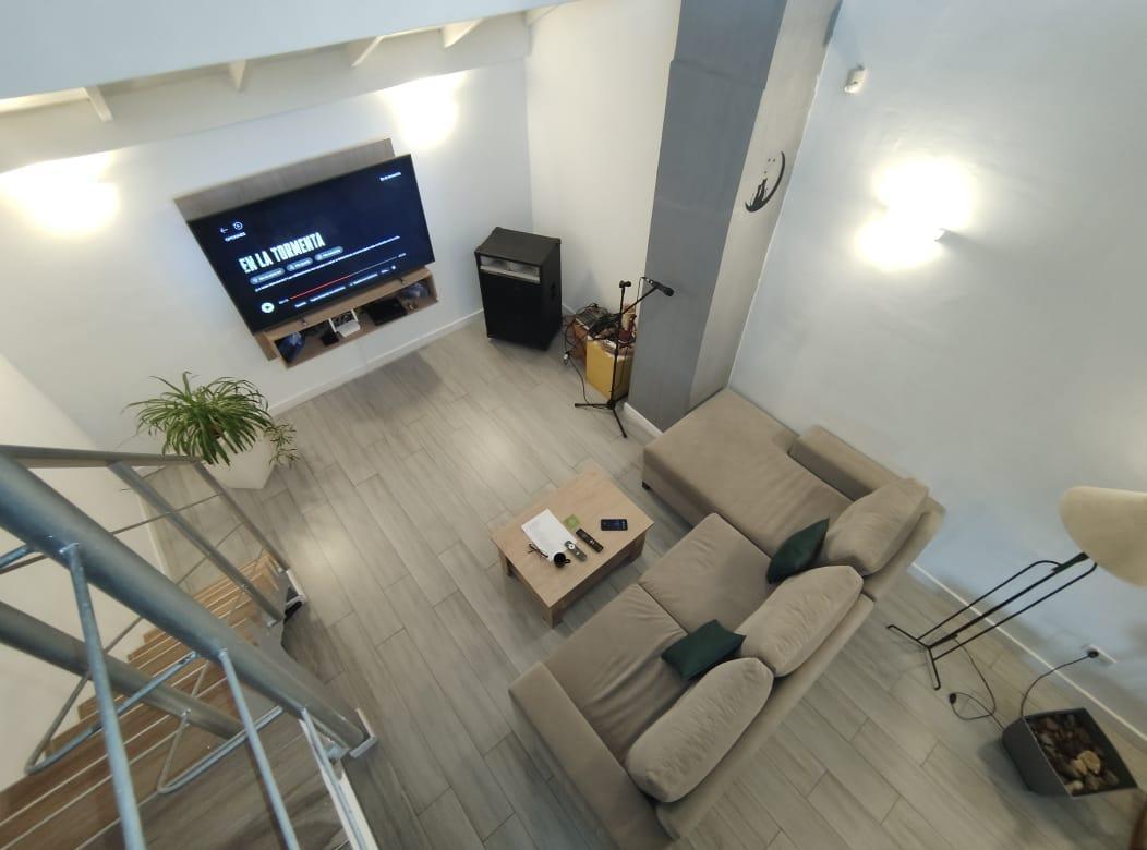 VENTA PH 3 AMPLIOS AMBIENTES CON COCHERA Y TERRAZA.CAISAMAR
