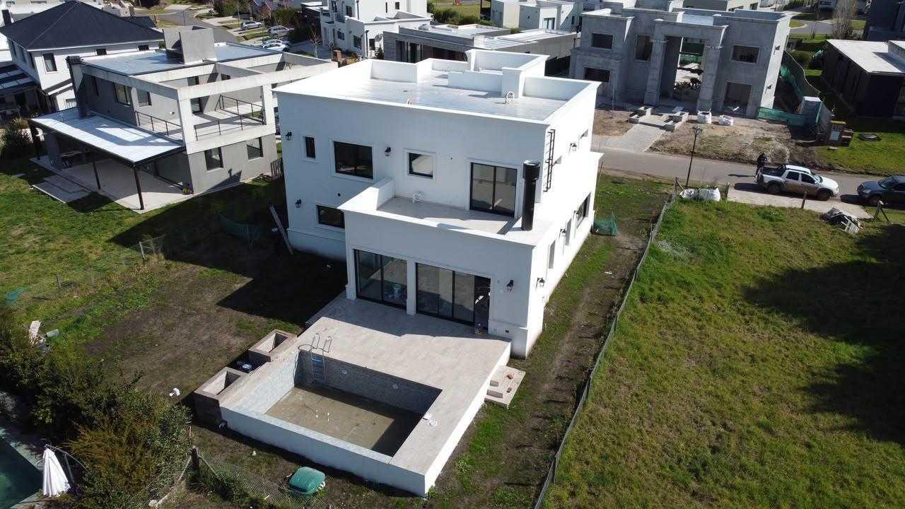 Foto de VENTA CASA 5 AMB RUMENCO JOVEN. L 128, imagen 3