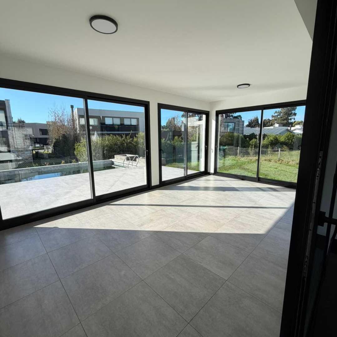 Foto de VENTA CASA 5 AMB RUMENCO JOVEN. L 128, imagen 5
