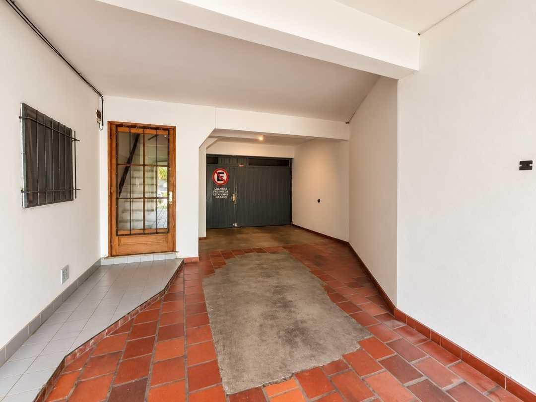 Foto de VENTA GALPON DE 23 COCHERAS SOBRE AVENIDA EN VILLA PRIMERA, imagen 1