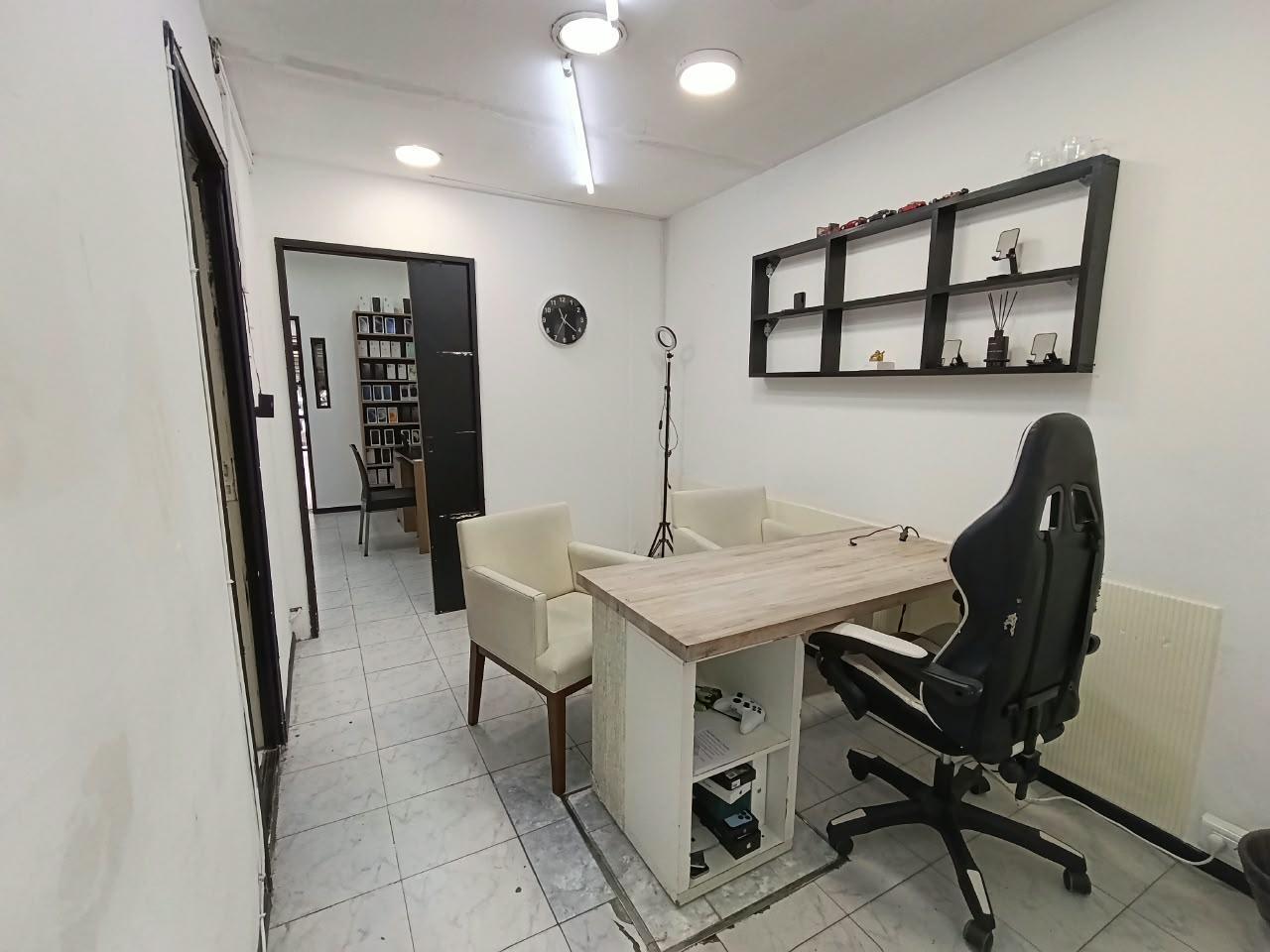 Foto de OPORTUNIDAD DE VENTA LOCAL COMERCIAL EN PLENO CENTRO, imagen 4
