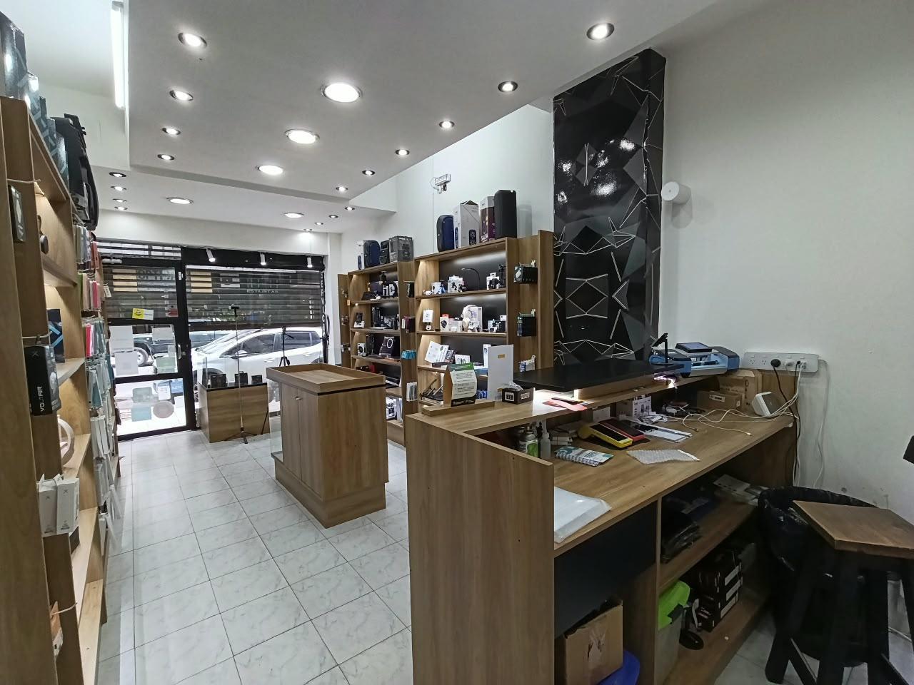 Foto de OPORTUNIDAD DE VENTA LOCAL COMERCIAL EN PLENO CENTRO, imagen 1