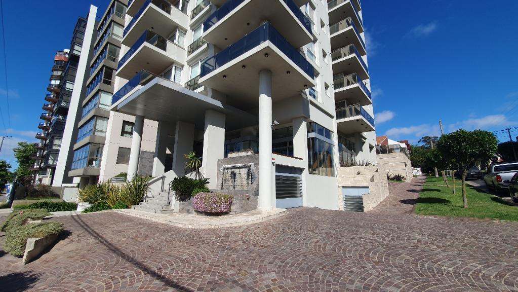 Departamento en Venta en Playa Grande 5