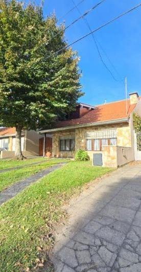 Foto de CHALET 5 AMB. EN VENTA - BARRIO CONSTITUCIÓN - MAR DEL PLATA, imagen 1