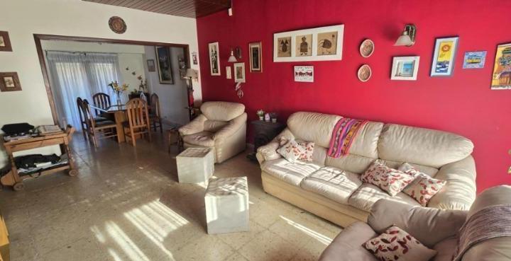 Foto de CHALET 5 AMB. EN VENTA - BARRIO CONSTITUCIÓN - MAR DEL PLATA, imagen 2