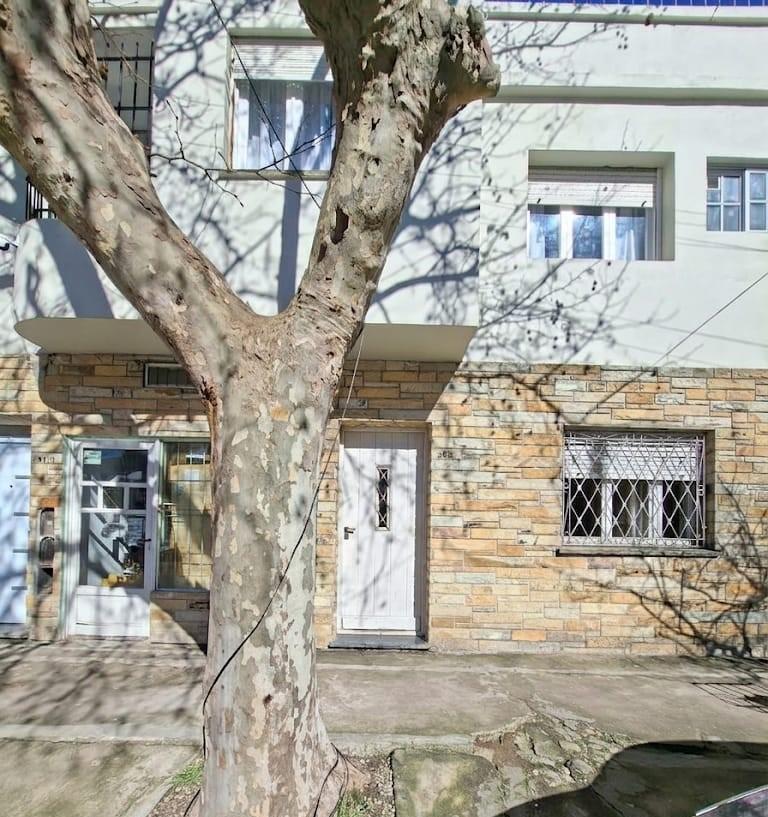 Foto de VENTA PH 3 AMB. CON LOCAL O GGE BELGRANO CASI ITALIA, imagen 1