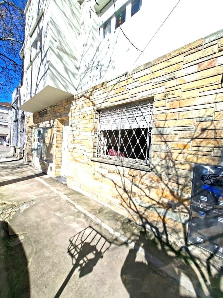 Foto de VENTA PH 3 AMB. CON LOCAL O GGE BELGRANO CASI ITALIA, imagen 3