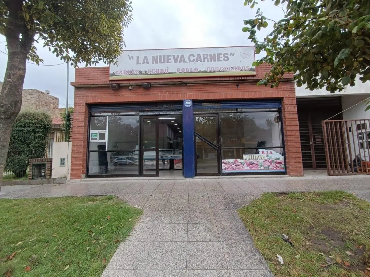ALQUILER LOCAL COMERCIAL CON CAMARA FRIGORIFICA SOBRE AVENIDA. IDEAL VARIOS RUBROS. MUNDIALISTA 2