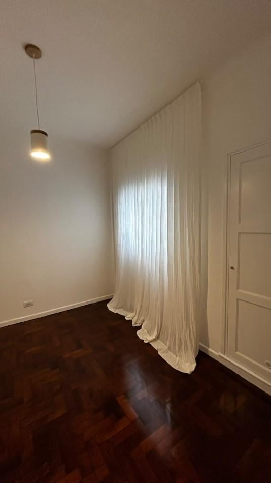 Foto de Departamento de tres ambientes luminoso. Reciclado y amoblado. Zona, imagen 3