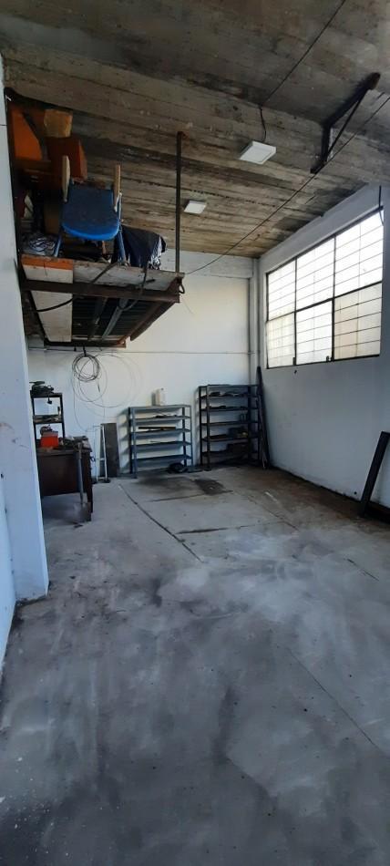 Venta Casa con Local 2