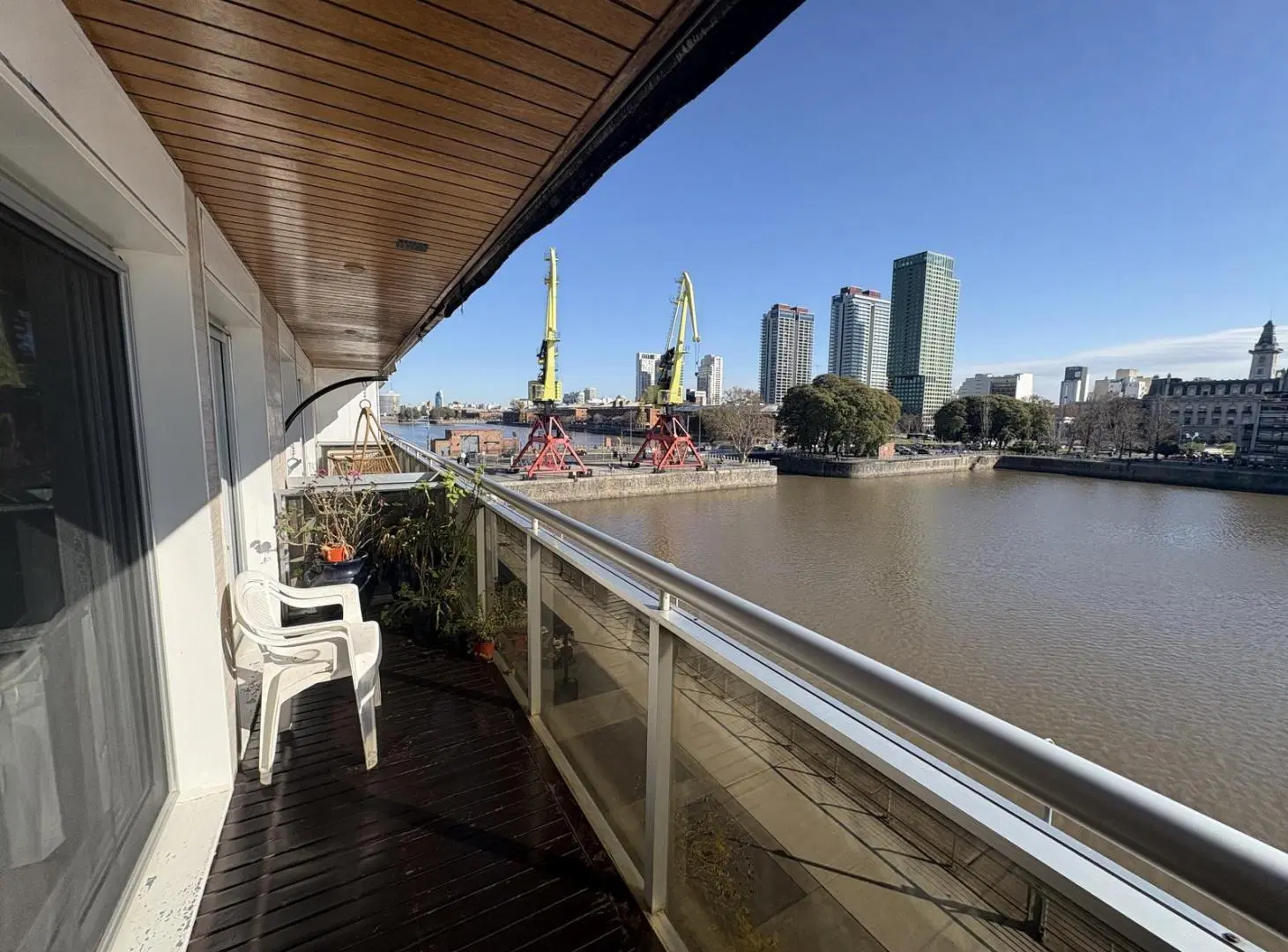 Puerto Madero: 3 ambientes con cochera Olga Cossettini y Maizani 5