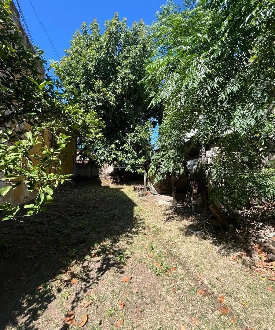 Villa Lugano: terreno con propiedad en block 4