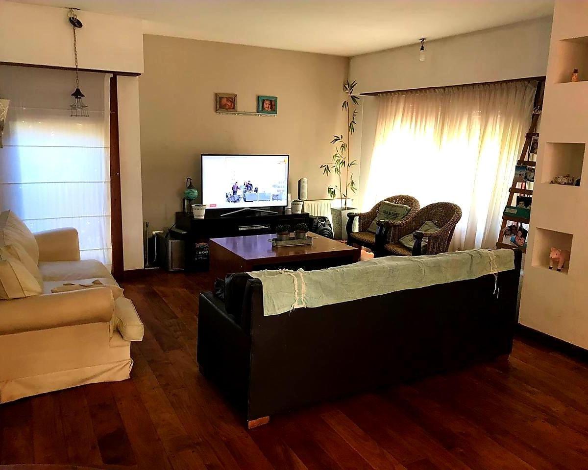 Casa en Esquina, 3 Dorm., Parque, Barrio Residencial San Carlos 3