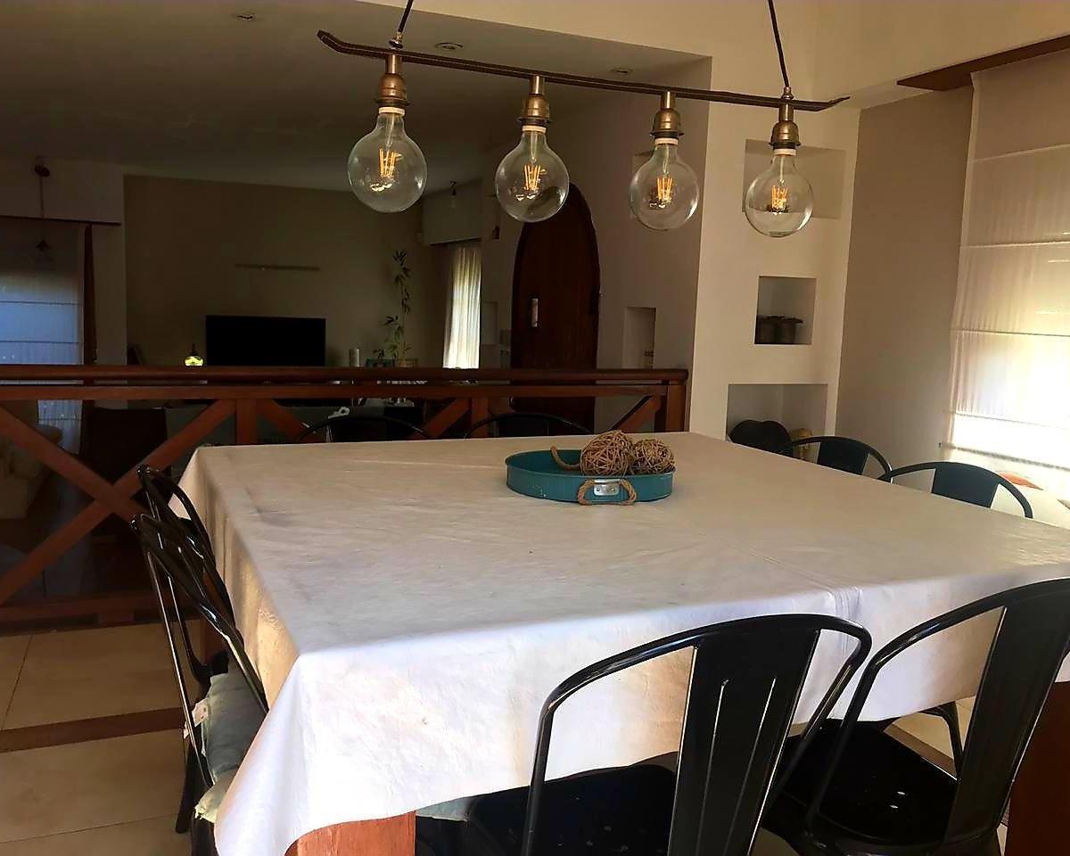 Casa en Esquina, 3 Dorm., Parque, Barrio Residencial San Carlos 2