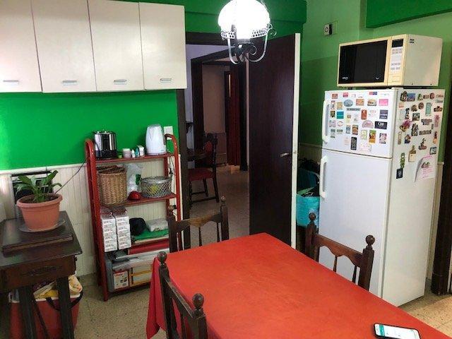 Chalet con Departamento Independiente Barrio Chauvín 1