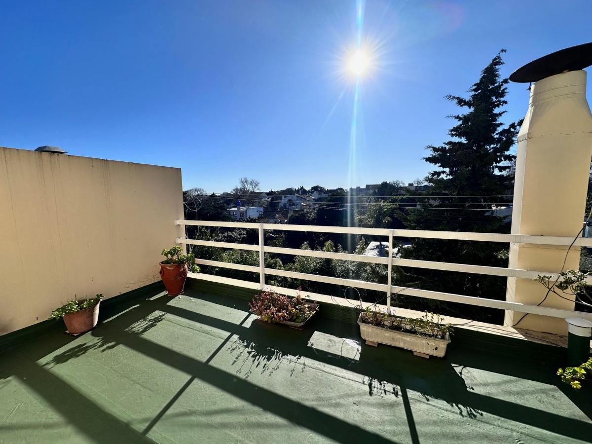 Amplio Duplex 5 Ambientes Barrio Altos de Chauvín 4
