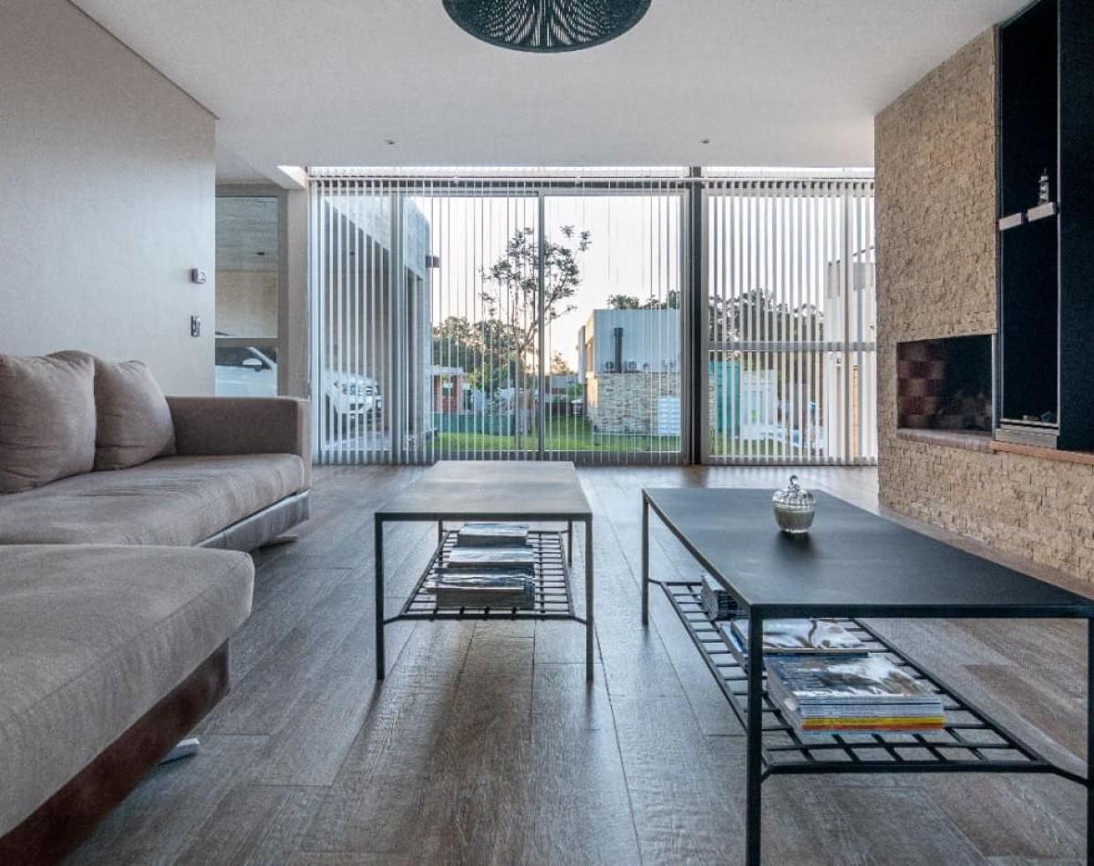 Foto de Casa contemporanea con 4 dormitorios barrio privado Arenas del Sur, imagen 5