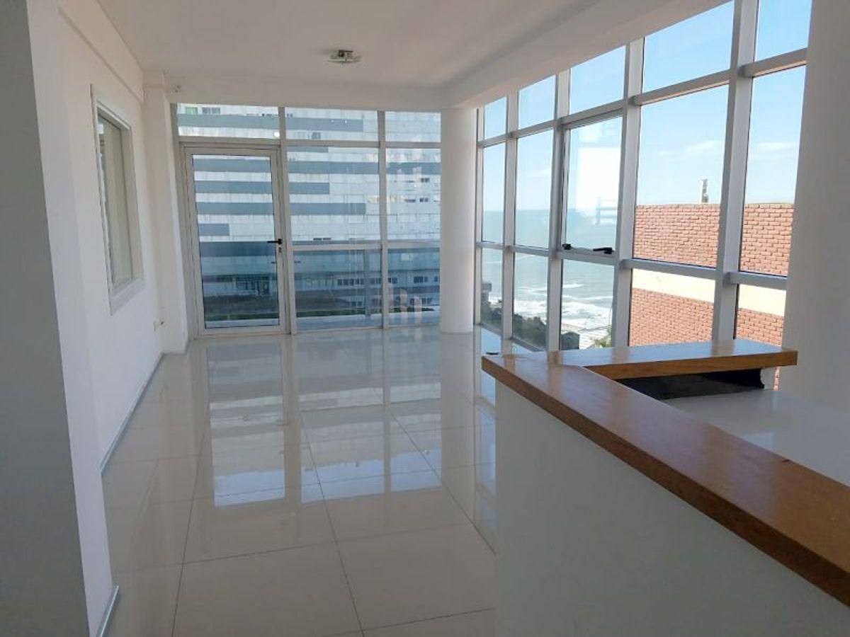 Semipiso con Vista Al Mar Playa Chica