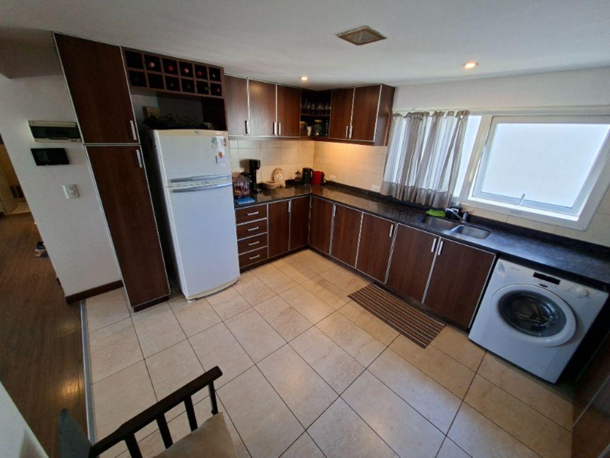 Foto de Alquiler Departamento 4 ambientes en duplex con terraza propia, imagen 3