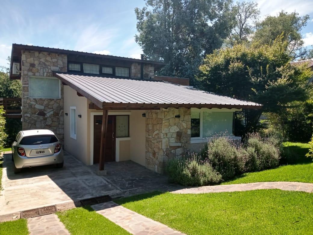 CHALET 4 AMBIENTES - SIERRA DE LOS PADRES