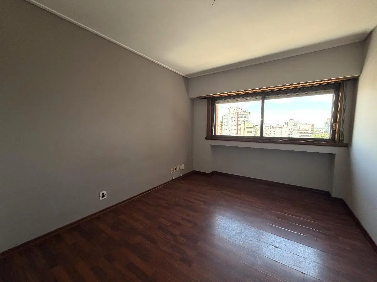 Piso en Venta 5 ambientes Zona Diagonal Pueyrredon 5