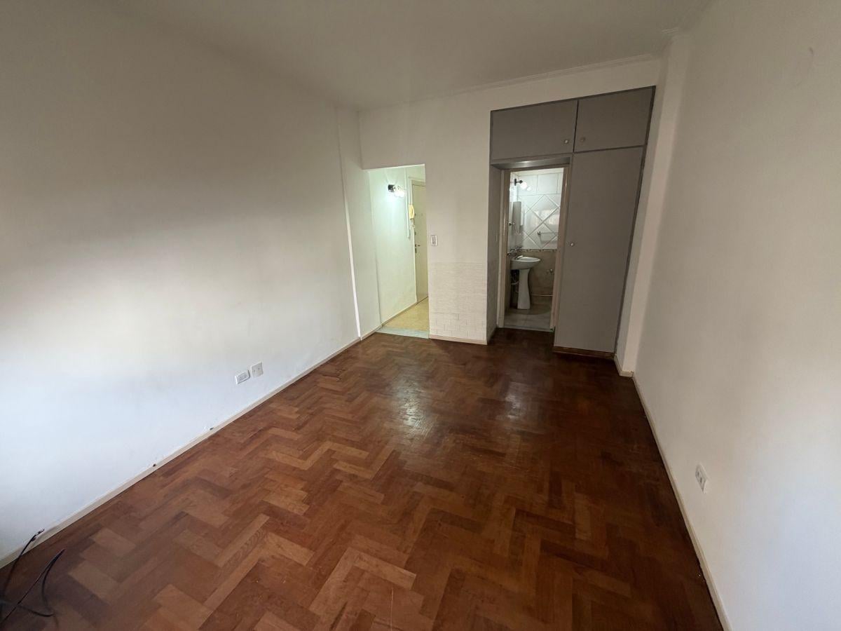 Foto de Departamento 1 ambiente a la calle en alquiler, imagen 3