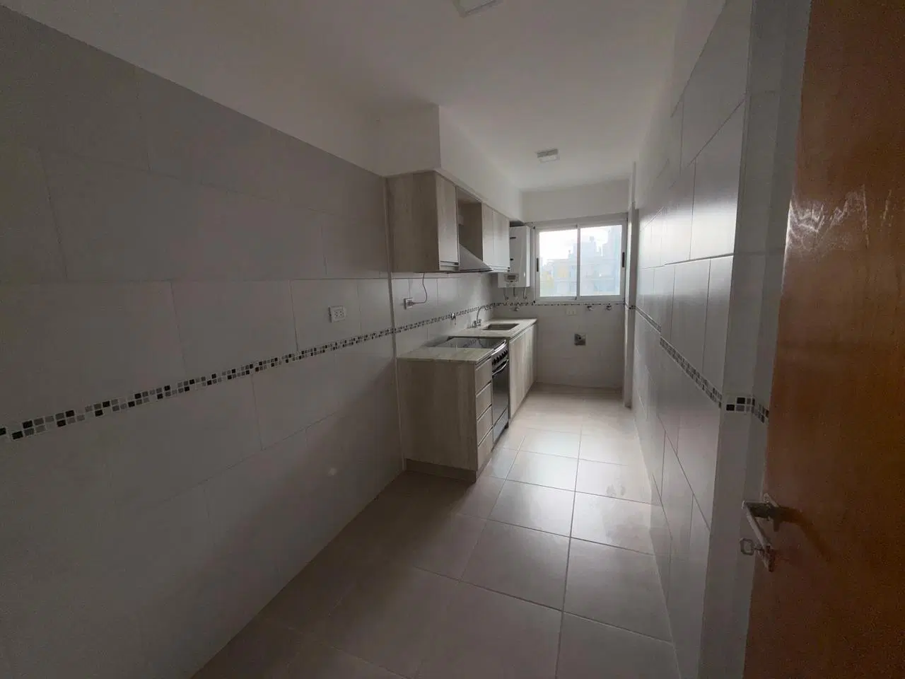 Departamento 2 amb próximo a  Güemes 5