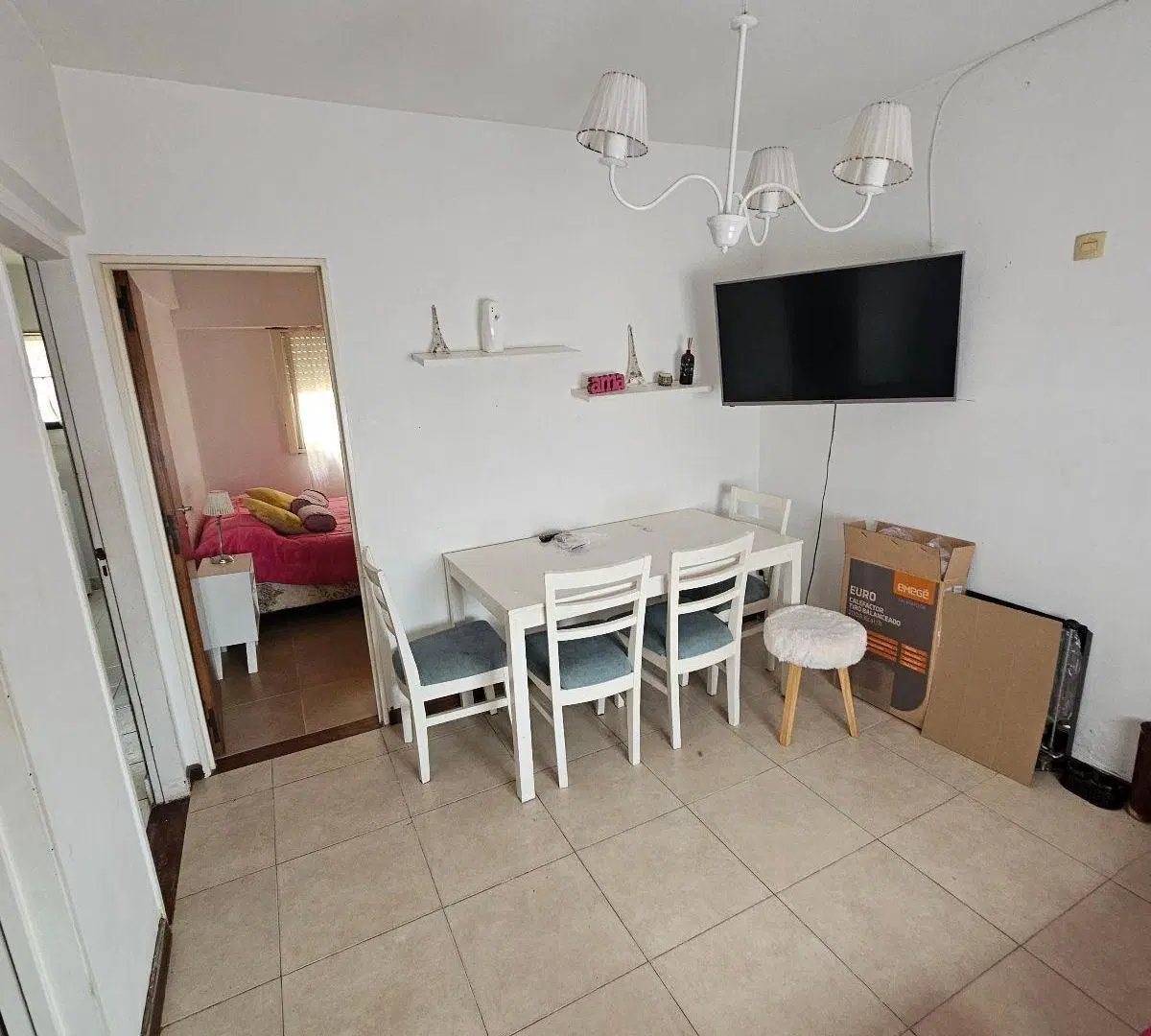 Departamento 2 Ambientes en venta zona Aldrey 3