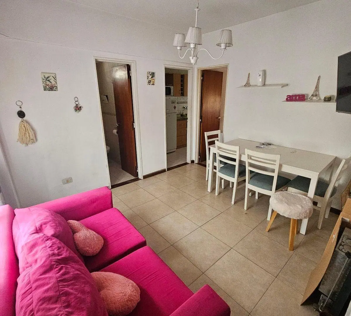 Departamento 2 Ambientes en venta zona Aldrey 4