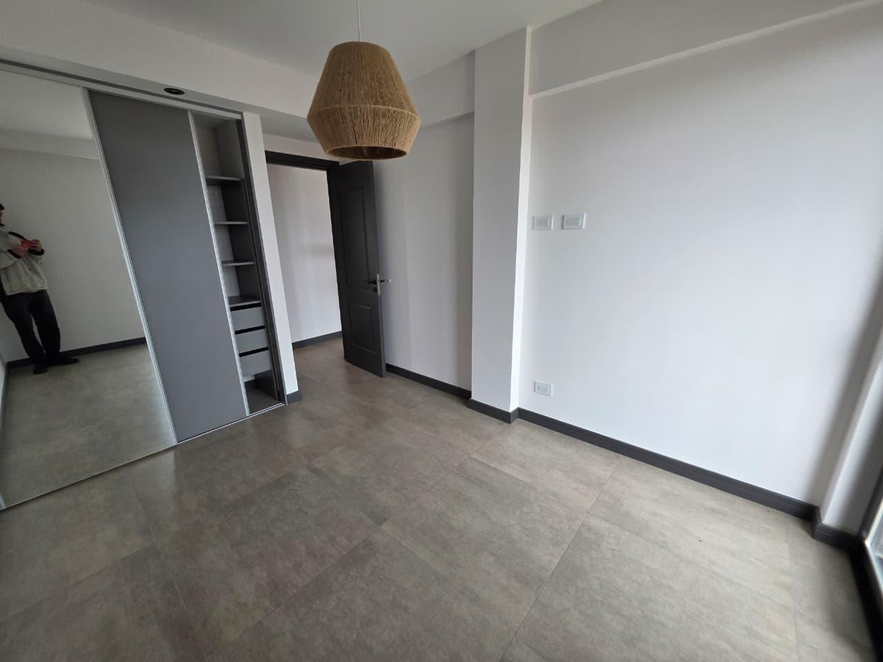 Foto de Departamento 2 ambientes con cochera a estrenar en alquiler, imagen 4
