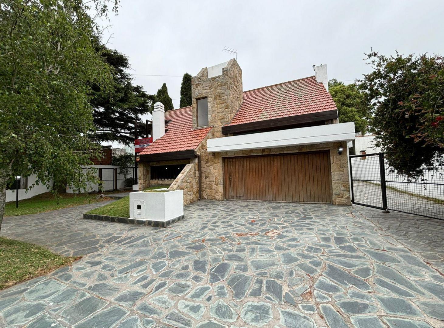 Casa en venta zona Caisamar