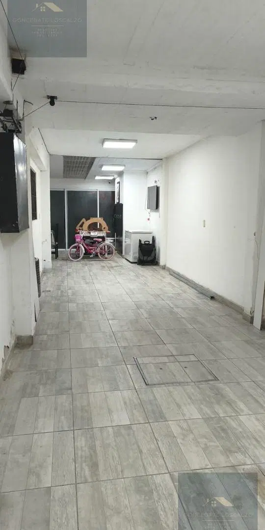 Casa 5 ambientes con garaje para dos autos y quincho 4