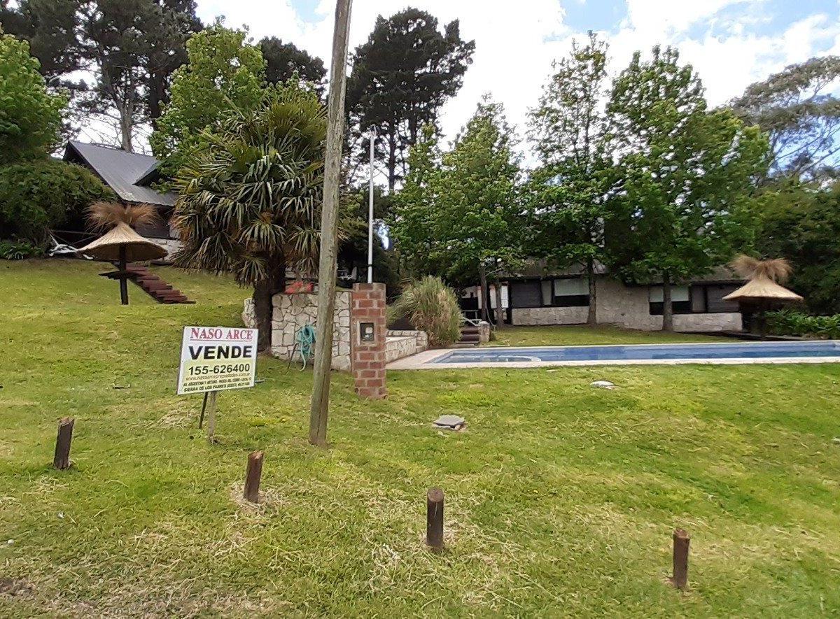 COMPLEJO DE 4 UNIDADES SOBRE DOS LOTES - VENTA INDIVIDUAL O EN BLOCK