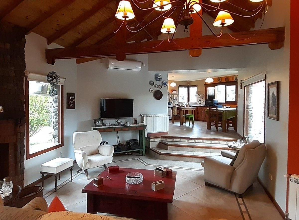 Foto de IMPORTANTE CHALET EN VENTA EN SIERRA DE LOS PADRES - 2 LOTES LINDEROS, imagen 5