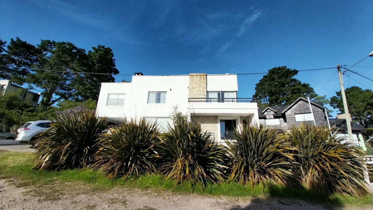 Foto de BAJO SU VALOR!! CHALET EN VENTA EN BALCON DEL GOLF. SIERRA DE LOS PADRES, imagen 4