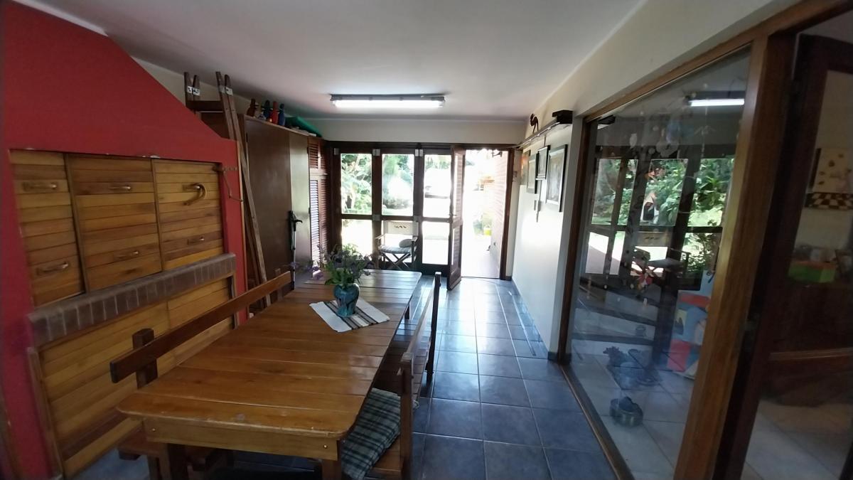 Foto de Chalet en venta en Sierra de los Padres. Gas natural. A 3 cuadras de la, imagen 3