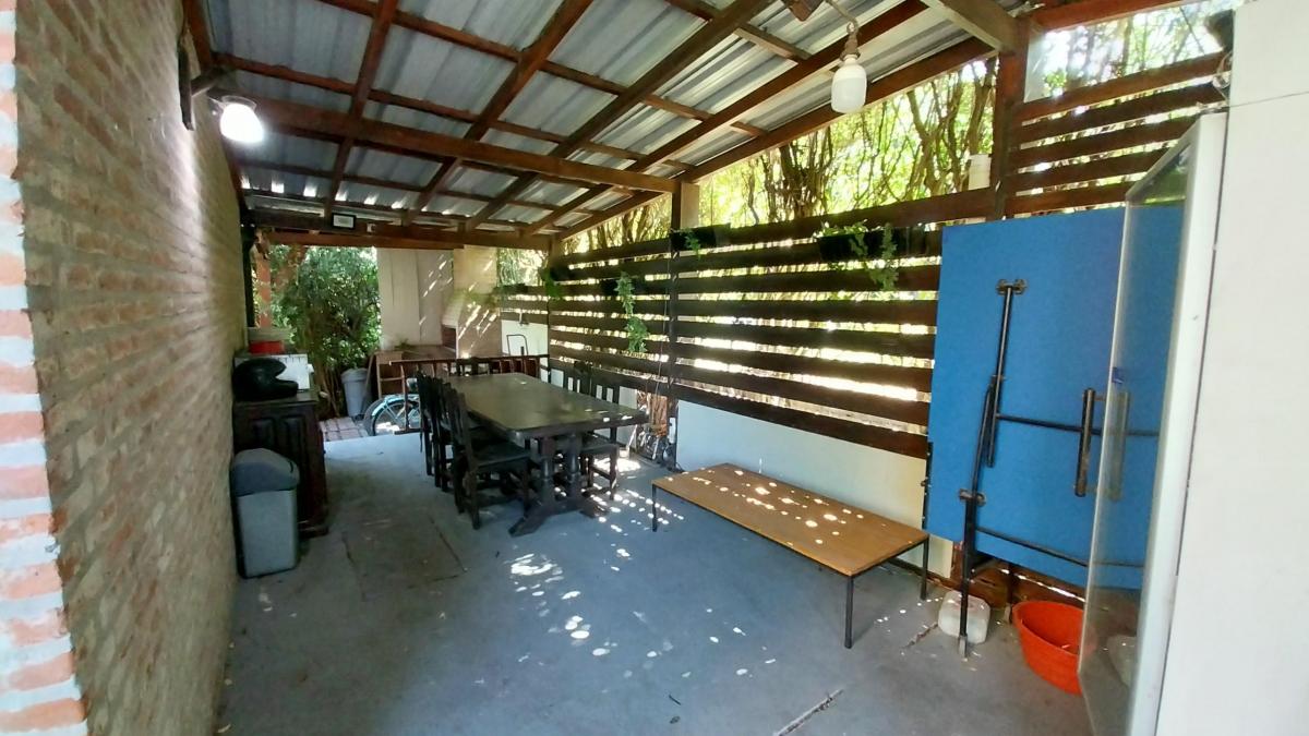 Foto de RETASADO - Chalet en venta en Sierra de los Padres. Gas natural - APTO, imagen 3