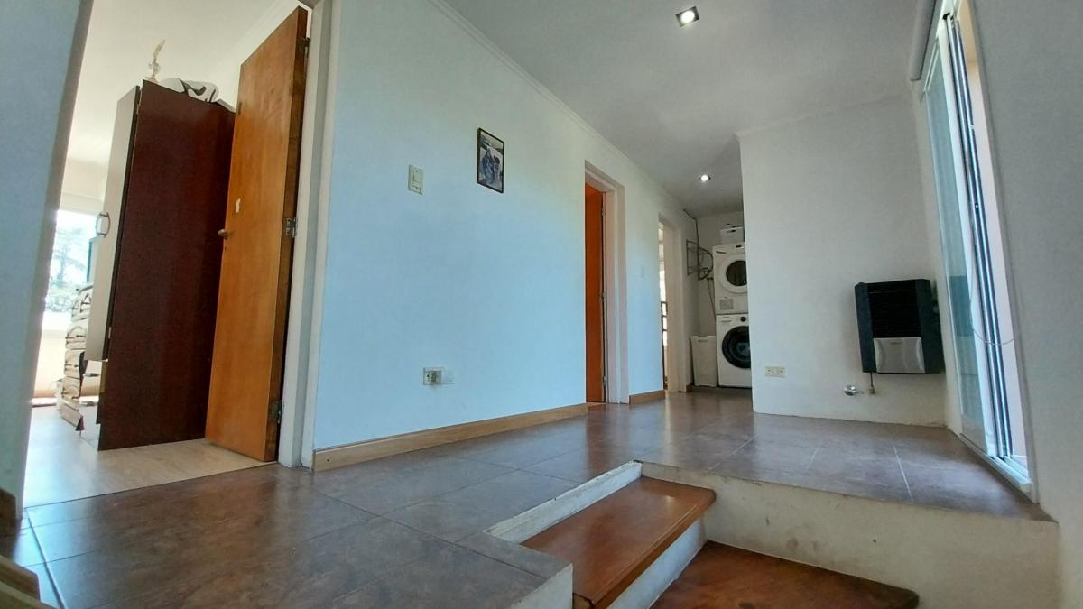 Foto de Moderna propiedad en venta en Sierra de los Padres. Gas natural, imagen 4