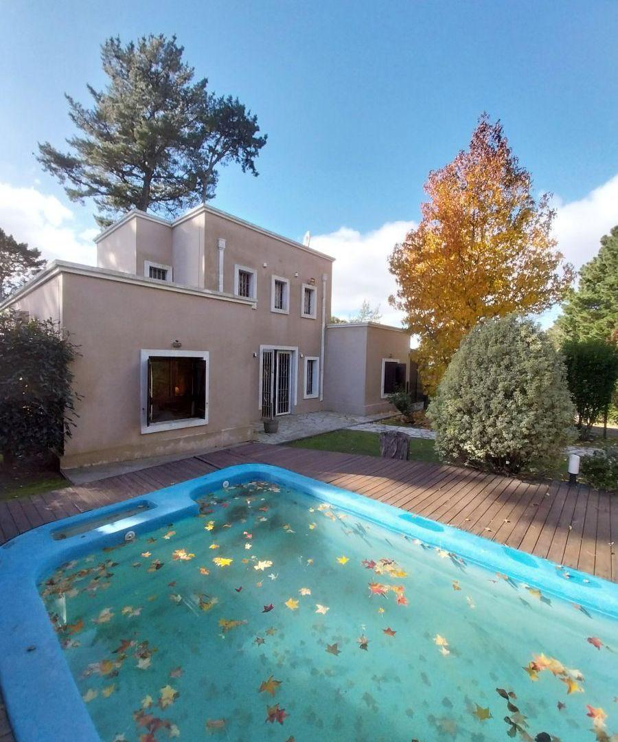 Excelente casa en venta en Sierra de los Padres. Gas natueal. Apta crédito