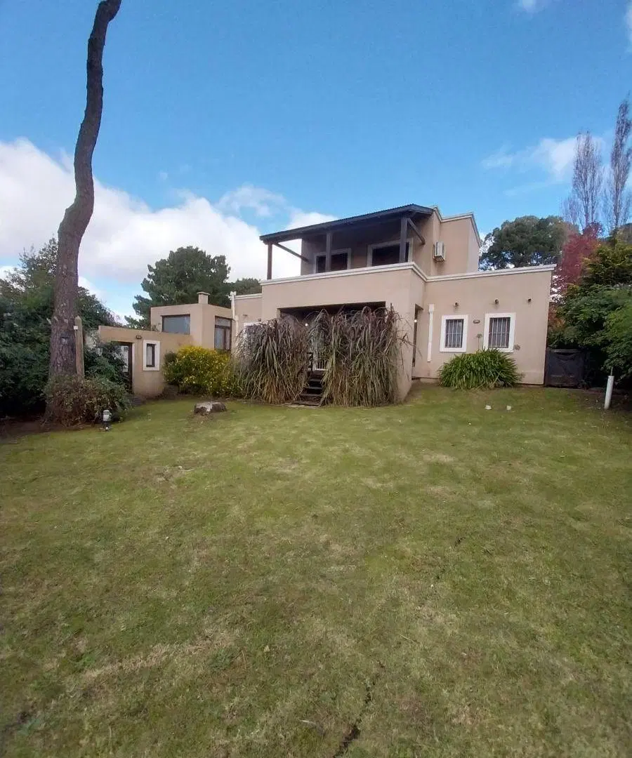 Excelente casa en venta en Sierra de los Padres. Gas natueal. Apta crédito 4