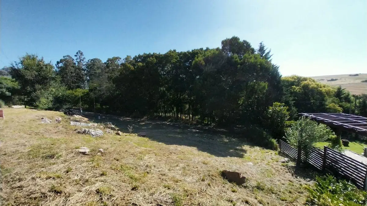 OPORTUNIDAD. LOTE RETASADO EN VENTA EN SIERRA DE LOS PADRES CON PLANOS APROBADOS Y VISTA PANORAMICA. 3