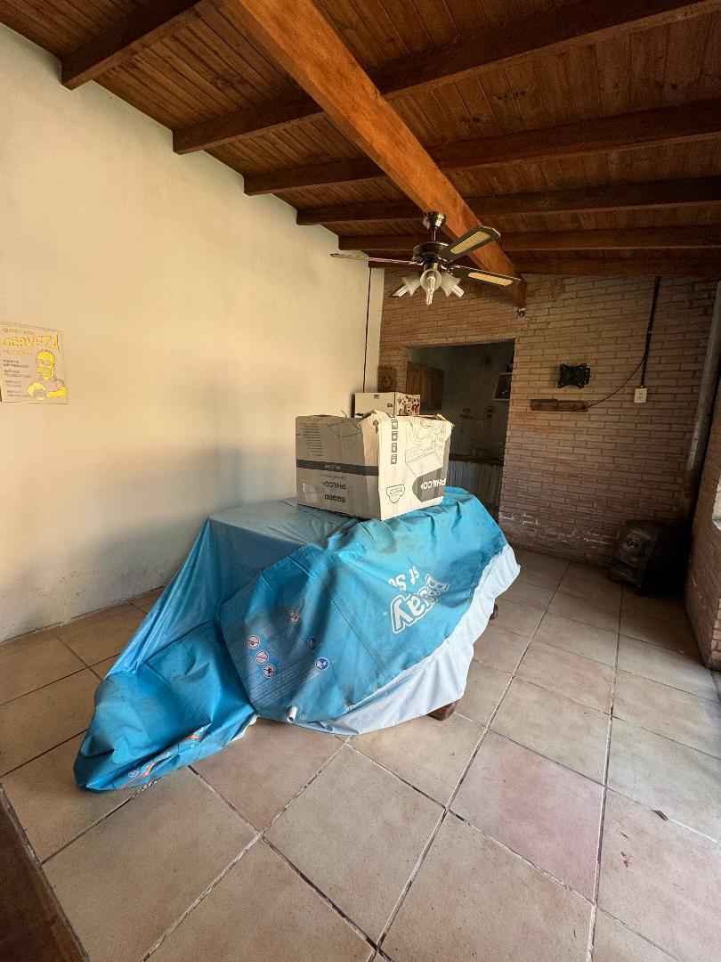 Chalet 4 Ambientes, Barrio Lopez de Gomara. 4